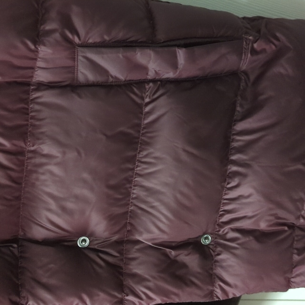 NWT! ~ATHLETA~ BURGUNDY HAVEN DOWN PUFFER VEST-L - Picture 9 of 15